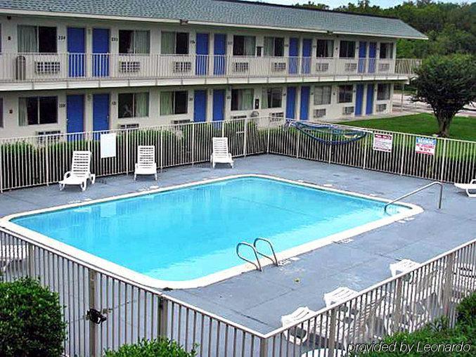 Motel 6-Clute, Tx Eksteriør bilde