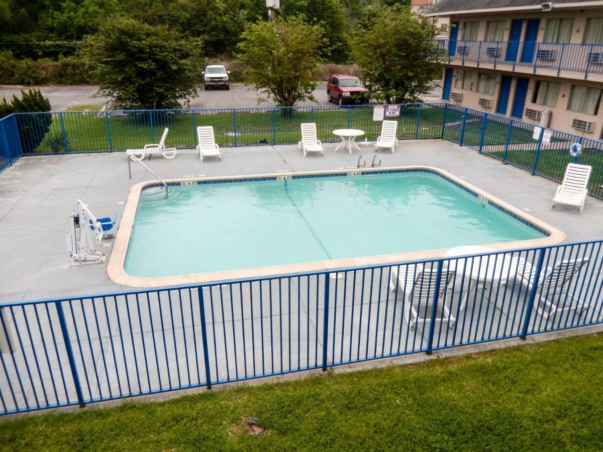 Motel 6-Clute, Tx Eksteriør bilde
